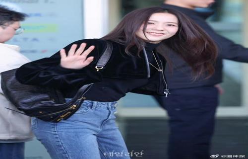 网传离婚消息不实朱亚文工作人员明确回应未离