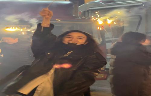 随着科技的进步太空旅行已经不再遥不可及而是成为了许多人心中的梦想和追求